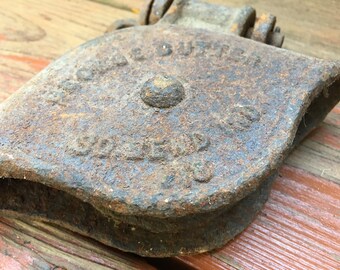 Antique Barn Pulley Vintage Cast Iron Pulley for Industrial Lighting George Cutter Wall Mount Metal Mancave Pulley