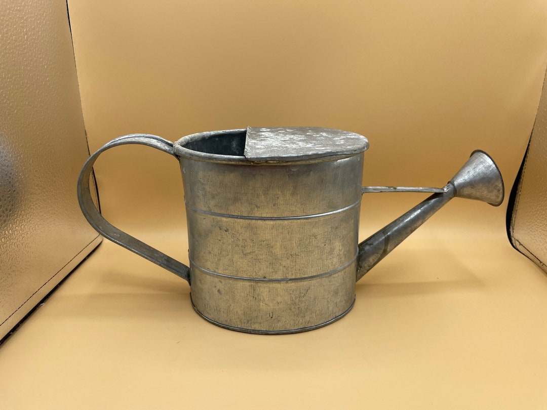 Vintage Galvanized Watering Can Metal Water Can Gardening Etsy