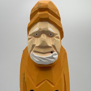 Vintage Carved Wood Fisherman Sea Captain Carving Figurine Yellow Raincoat Fisherman Statue Nautical Coastal Ocean Beach House Decor