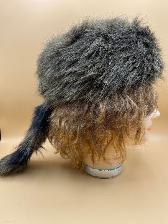 Winter Cute Raccoon Plush Hats,Cute Coonskin With Tail,Racoon