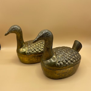 Vintage Pair of Brass Duck Trinket Box Holder Rustic Cabin Decor Mancave Duck Hunter Gift Metal Ducks Mid Century Boho Brass Figurines