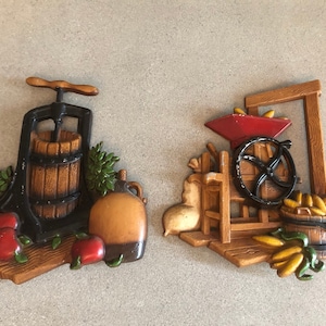 Vintage Pair Homco Corn and Apple Harvest Metal Wall Decor 1970s Wall Art Vintage Retro Country Cottage Kitchen Farmhouse Retro Kitchen