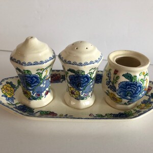 Mason&#39;s Regency Plantation Colonial Ironstone English Salt, Pepper, Mustard Jar and Platter Made in England Circa 1930 Condiment Set