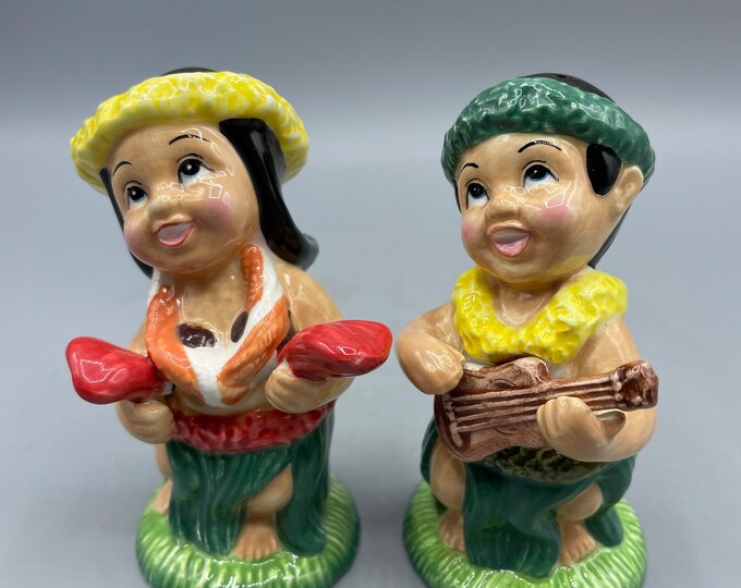 Hawaiian Hula Dancers Salt and Pepper Shakers Ceramic Figurines Girl