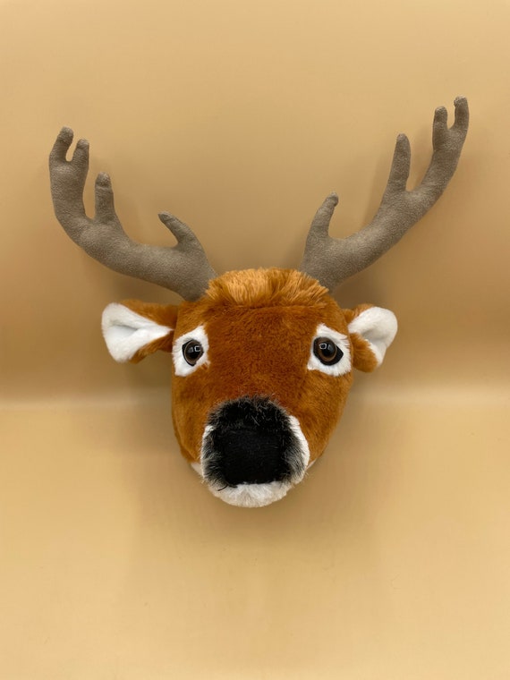 Déco murale enfant peluche Tête de Cerf