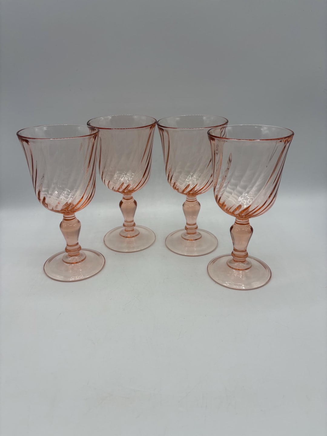 Set of 4 Vintage Arcoroc Swirled Pink Wine Glasses – French Stemware - Etsy