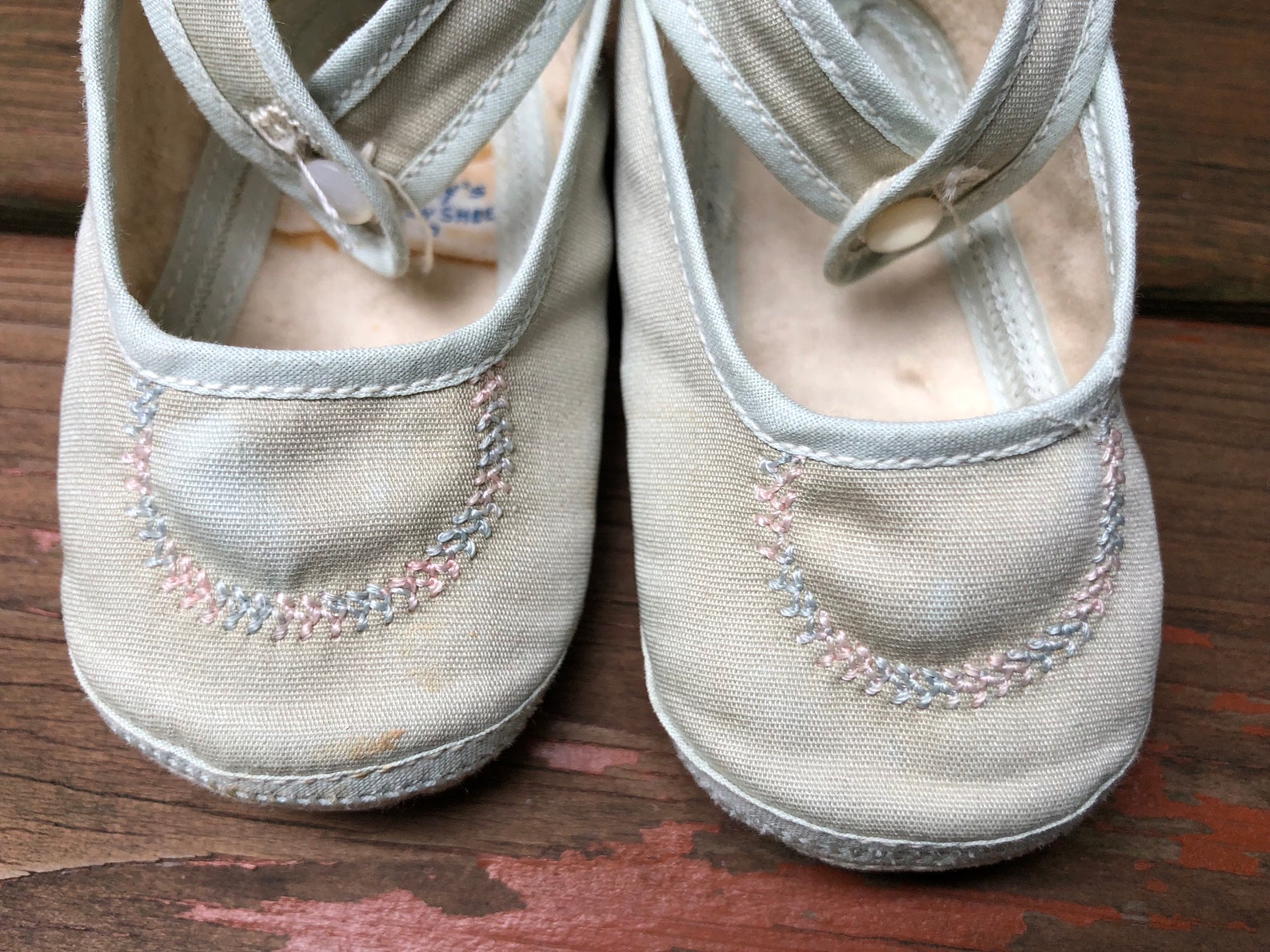 vintage baby booties crib shoes mrs day's ideal baby shoe cotton ballet baby slippers mid century antique vintage nursery de vintage baby booties crib shoes mrs day's ideal baby shoe cotton ballet baby slippers mid century antique vintage nursery de