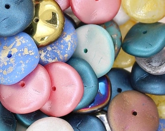 8 (OCHO) Cuentas de Disco Onduladas de Cristal Checo de 12 mm - Espaciador con Tapa Redonda - Mezcla de Arcoíris Multicolor - Varios Acabados - Suministros para Joyería
