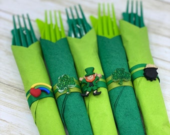St Patricks Day Flatware with Irish Napkin Ring, Disposable St Patricks Day Flatware, Paddys Day Party Tableware