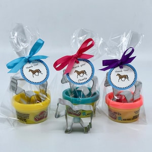 Pferd Party Favor: HorseParty Favor, Playdoh und Pferdeform Ausstecher