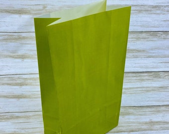 Limonkowo-zielone błyszczące papierowe torebki na cukierki z klinem (zestaw 10 sztuk)