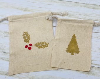 Reusable Holiday Gift Bag/ Holiday Favor Bag: Holiday Drawstring Gold Holly and Christmas Tree Favor Bags, Gold Holly Gift Bag