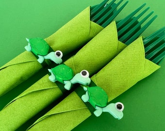 Turtle Party Utensils: Green Napkin & Charm Flatware