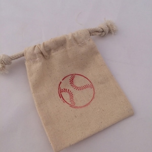 Sacolas de lembrancinhas para festa de beisebol: Sacolas de musselina reutilizáveis com cordão para guloseimas