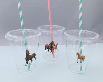 Horse Party Cups with Lids and Straws, Plastic Horse Party Drink Cups, Equestrian Party Cups