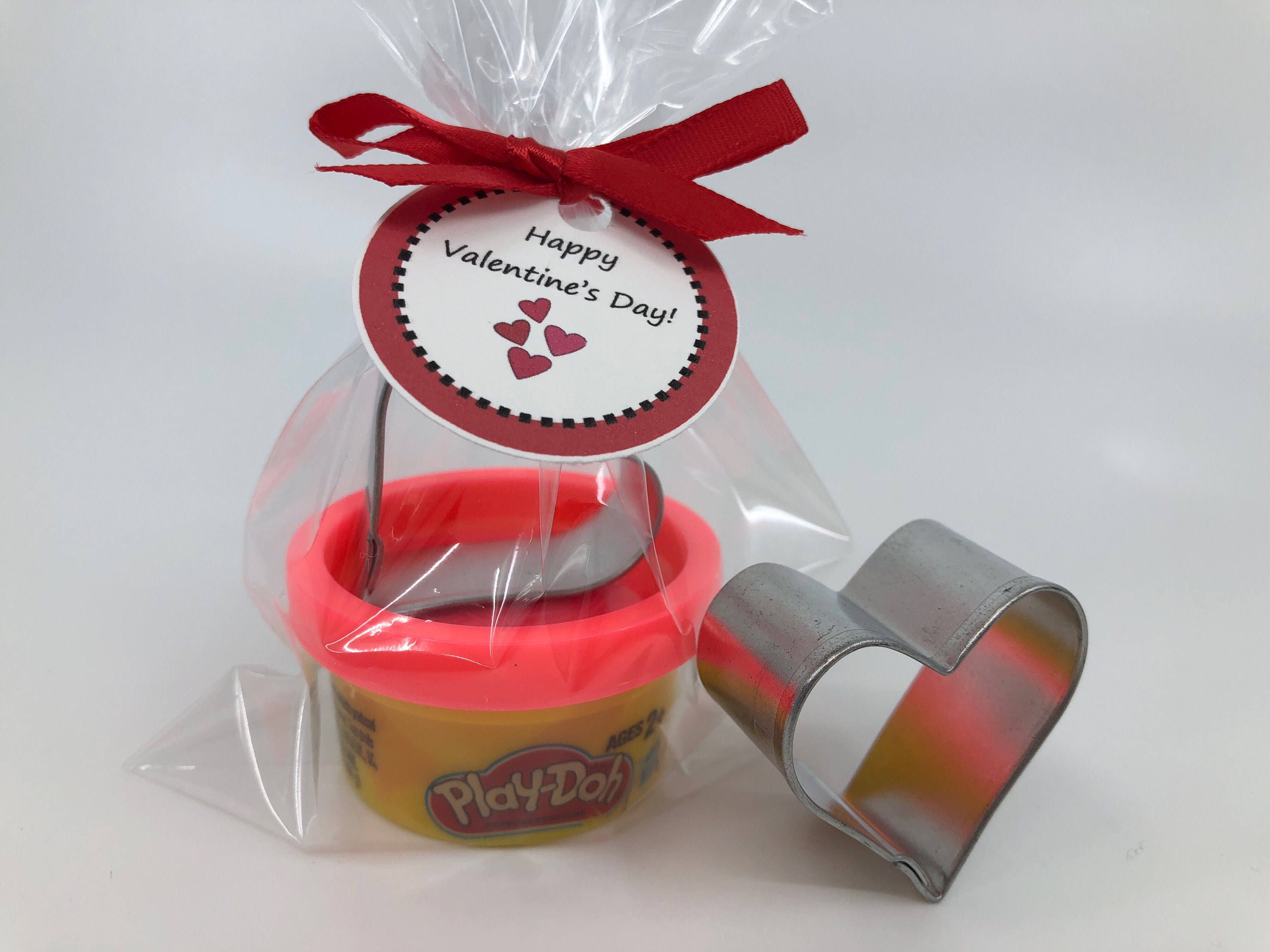 Valentine's Playdoh Favor: Heart Cutter, Classroom Gift