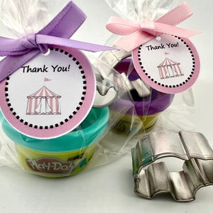 Pastel Carnival Party Favor, Circus Party Favor, Circus Theme Favor, Playdoh y Elephant Cutter Favor, Carnival Favor