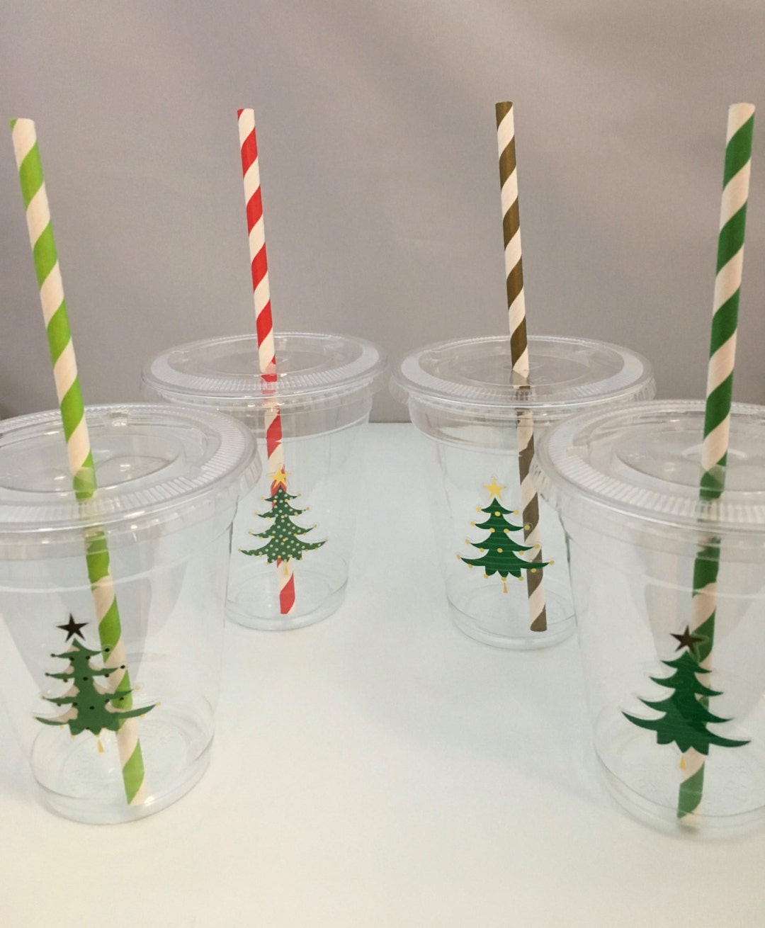 Christmas Plastic Cups With Straws and Lids, Snowmen and Santa Hat