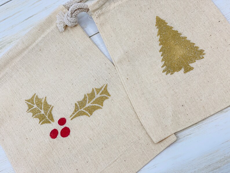 6 Reusable Holiday Gift Bags Various Sizes Drawstring Etsy