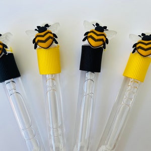 Bee Bubble Wand Party Favor: Bee Day, Birthday, Shower