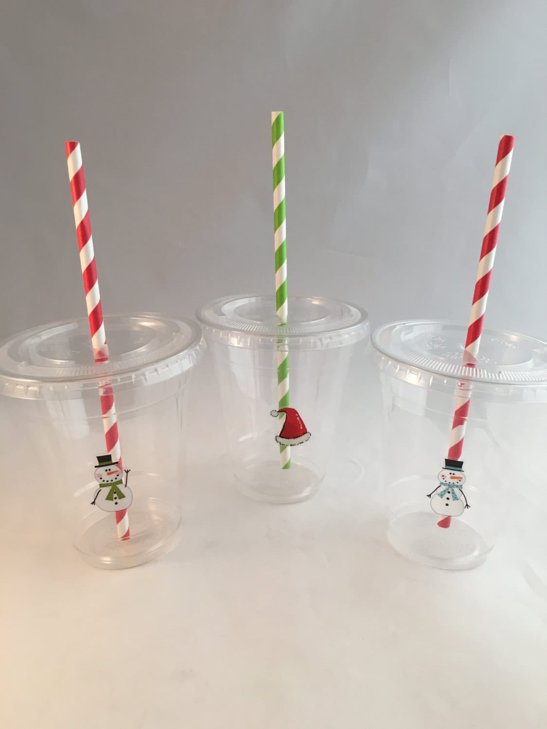 24 Cannucce Natalizie Riutilizzabili In Plastica, 8 Stili Diversi (Babbo Natale, Pupazzo Di Neve, Fiocchi) - Per Feste, Compleanni, Decorazioni, Lunghezza 27 Cm