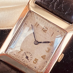 1935 ROLEX ROLCO 9K Solid Gold Dress Watch in Original Box, Serviced.