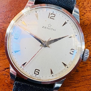 ZENITH 1959 34mm STEEL GENTLEMAN’S in a good Working Order.  Original Crown.
