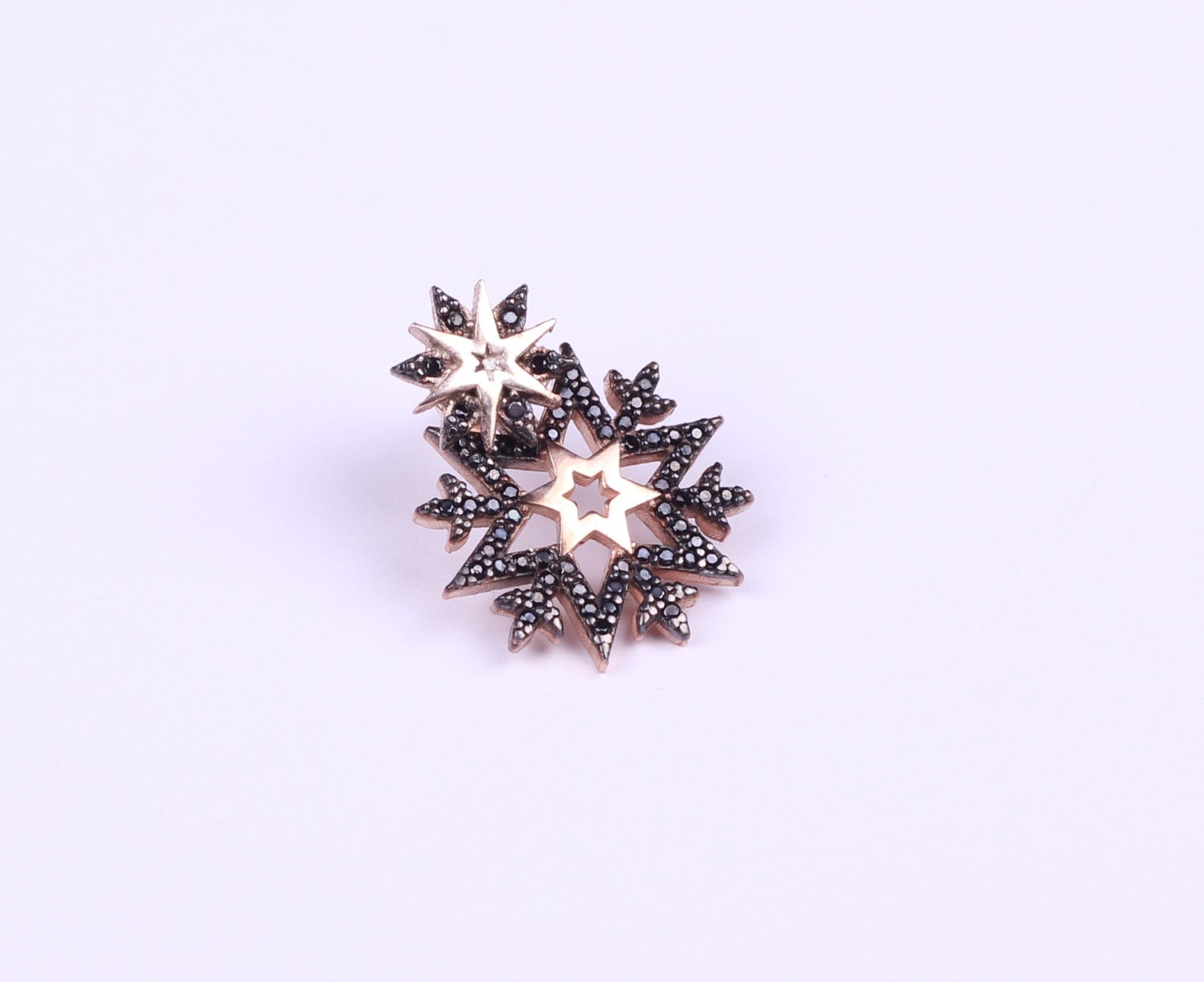 Orecchini a forma di fiocco di neve / Oro 14 carati / Argento 925 / Gemme di zirconia nera - Italia