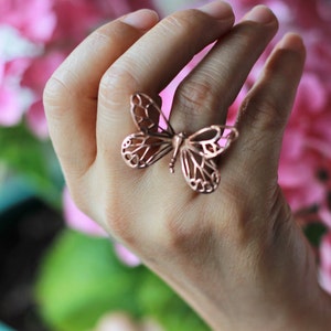 Statement Ring / Mood Jewelry / Butterfly Ring / 925 Silver image 1