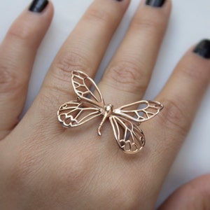 Statement Ring / Mood Jewelry / Butterfly Ring / 925 Silver image 2