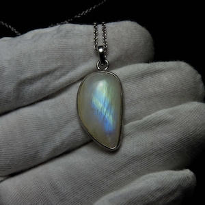 Natural Rainbow Moonstone Pendant, Blue Moonstone Pendant, Cabochon Moonstone Chain Necklace, 92.5 Sterling Silver Necklace, Handmade Gift.