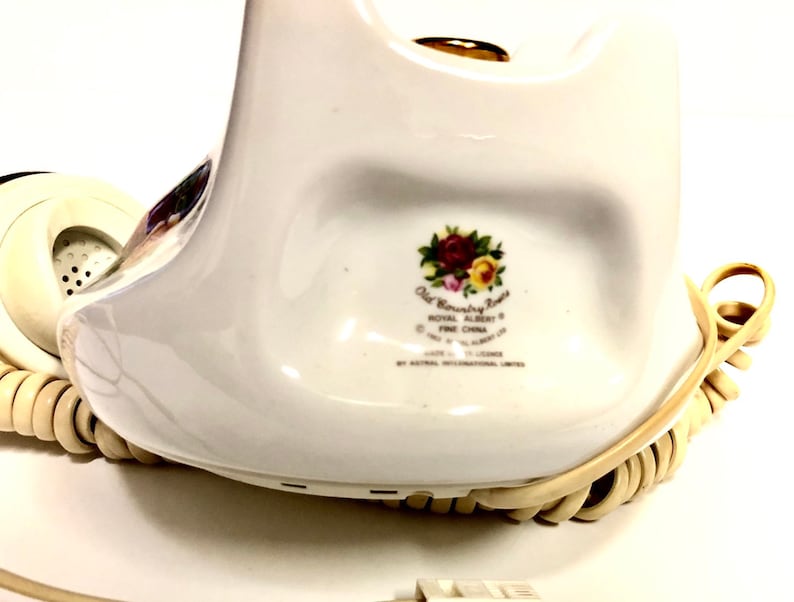 Royal Albert Old Country Roses Porcelain Telephone Home Decor Accent Vintage England Handset DISPLAY ONLY
