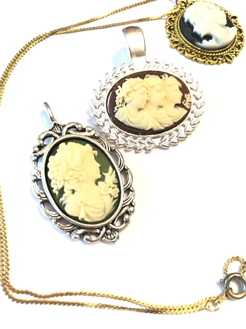3pcs Lot Set Cameo Cabochon Gold Silver Tone Necklace Pendant Combo Beautiful Ornate Elegant Pieces Gifts for Her Vintage