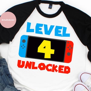 Livello 4 Sbloccato svg 4th Compleanno Ragazzo Quattro Anni Vecchio Giocor Divertente Bambini Video Gioco Svg PNG Eps, file di taglio, Cricut Silhouette Cameo