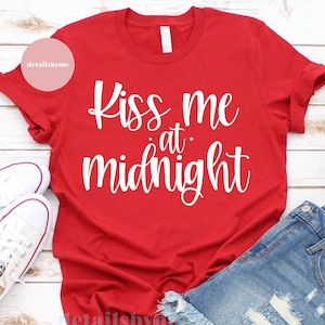 Beije-me à meia-noite svg, Ano Novo svg, Véspera de Ano Novo svg, Ano Novo svg, Arquivo svg de Ano Novo, Camisa de Ano Novo svg, Cricut, Silhueta