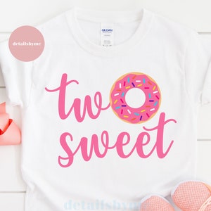 Zwei süße Donut SVG Schnittdatei, 2.2 Geburtstag SVG, 2 Jahre altes Mädchen Geburtstagsparty Schneidedatei für Cricut und Silhouette png dxf eps
