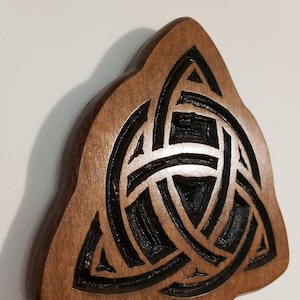 Celtic Trinity Knot Wood Carving - Altar Top - Pagan - Wicca - Wall decor