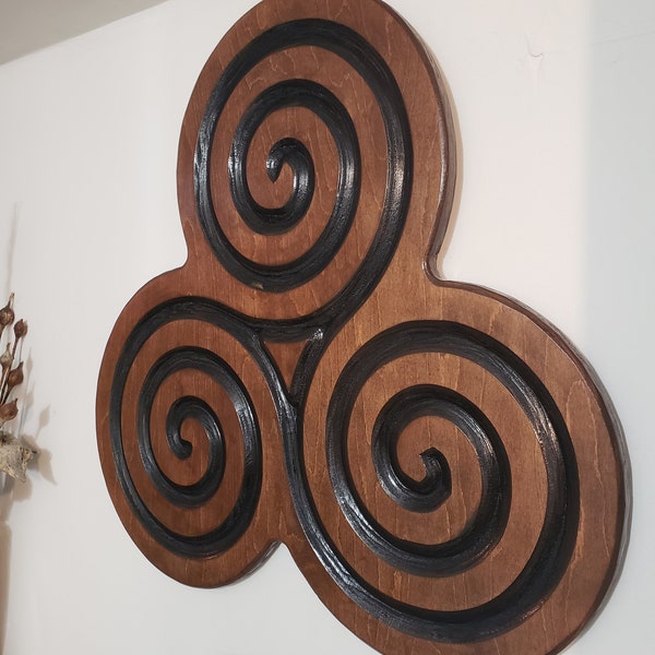 Celtic Triskelion - Triskele Wood Carving - Altar Top - Pagan - Wicca - Wall decor