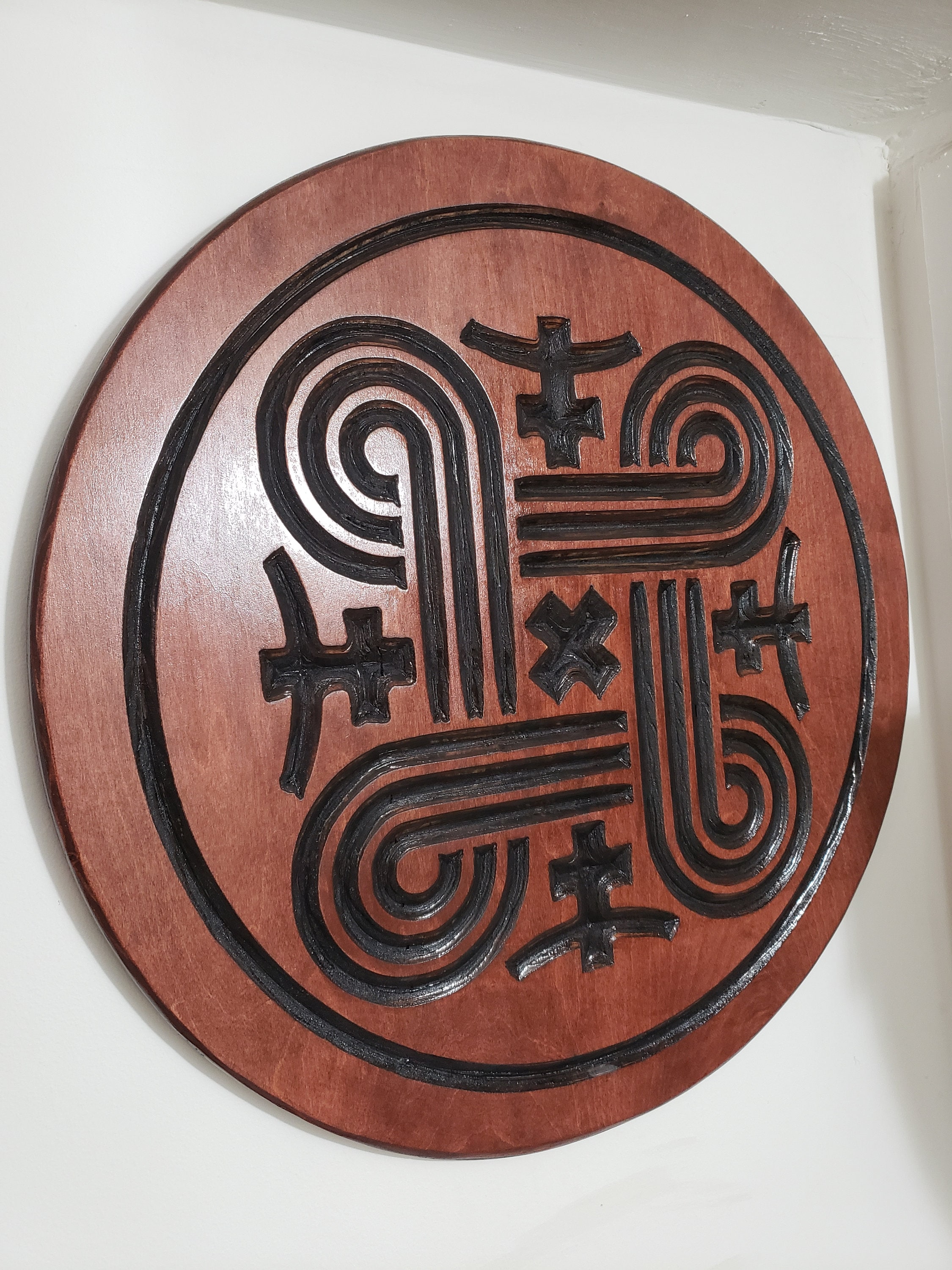 Hannunvaakuna Wood Carving - Looped Square - Altar - Danish - Finnish ...