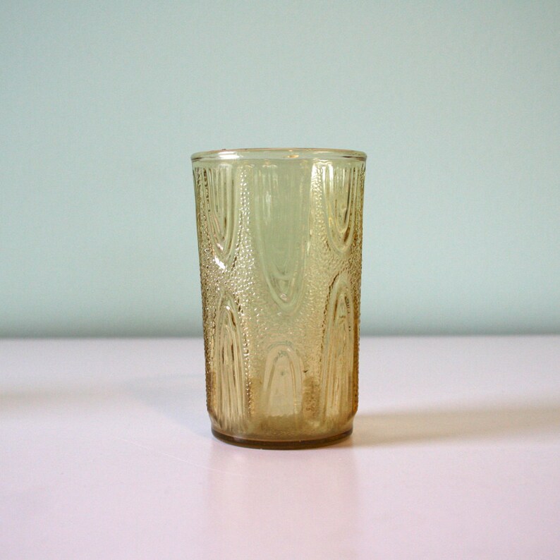 Nice set of retro wooden textured drinking glass