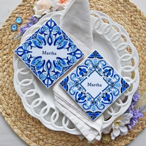 Lot de 2 carreaux portugais avec nom d'invité, collection Albufeira, carreaux portugais pour marque-places, cadeaux ou sous-verres, carreaux personnalisés