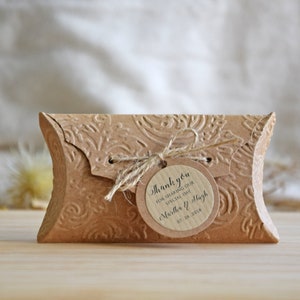 Scatola a cuscino, per un regalo o un souvenir di nozze in kraft. CONFEZIONE DA 5