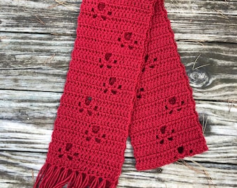 Bufanda tejida a crochet con estampado de patas