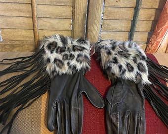 Western Gauntlet Gloves