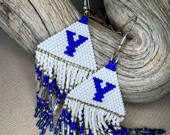 Boucles d'oreilles triangulaires en briques et perles BYU avec franges, Université Brigham Young, BYU Cougars