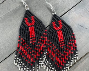 Boucles d'oreilles franges en perles Utes University of Utah : rouge et noir