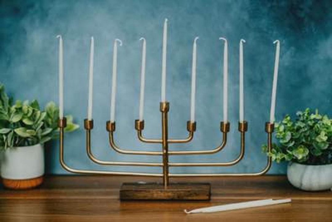 Eternal 9 Candle Hanukkah Menorah | Multi Arm Candle Holder | Table Centerpiece for Home | | 9-Piece Candelabra |Gold/ Silver