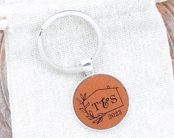 New home leather personalised keyring, 3rd wedding anniversary gift, personalised leather keychain, housewarming gift