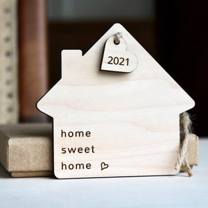 Personalized Maple Veneer Housewarming Ornament: Custom New Home Gift