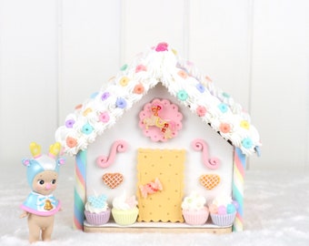 Rainbow Gingerbread House “The Cupcake&Pony House.” Candy- theme Christmas decor. Holiday keepsake faux gingerbread house.